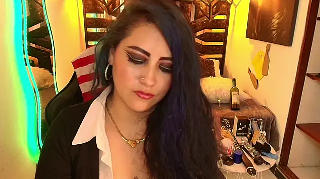 scarleth_blue's Webcam Show