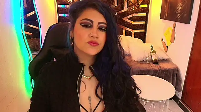 scarleth_blue: διαδικτυακό σόου στην κάμερα