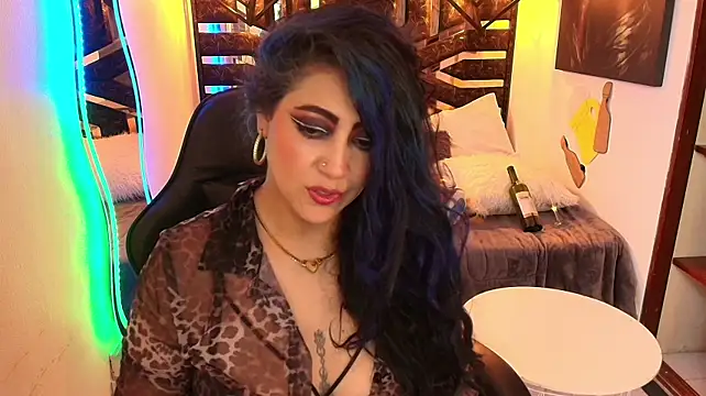scarleth_blue's Live Chat Room