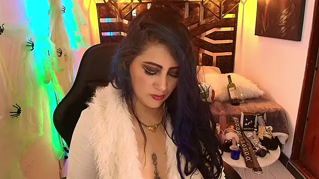 scarleth_blue's Webcam Show