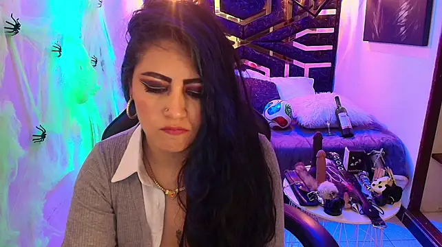 scarleth_blue Show in webcam