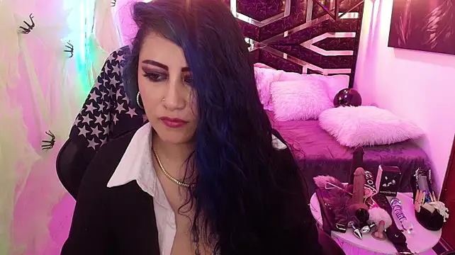 scarleth_blue Show in webcam