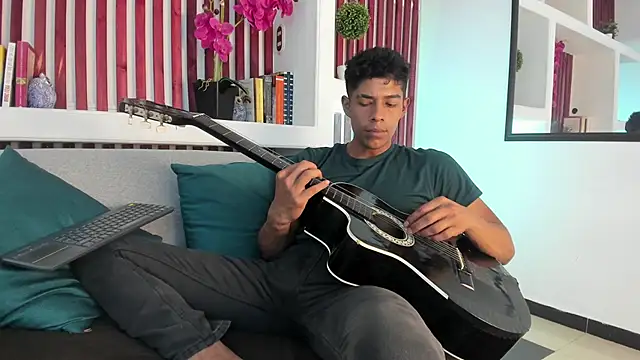 Živý XXX chat Kyros_leonidas