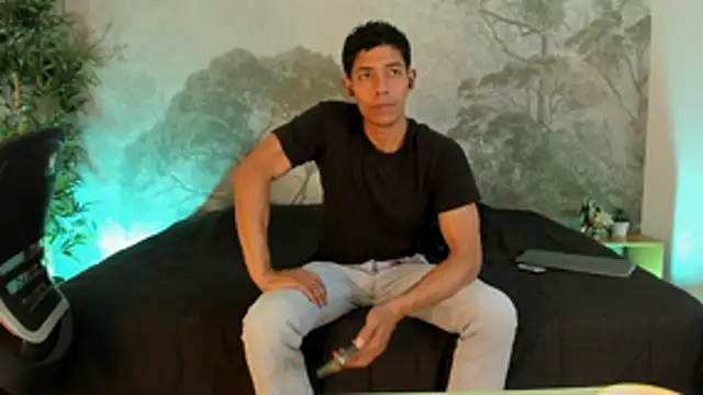 Kyros_leonidas Webcamshow