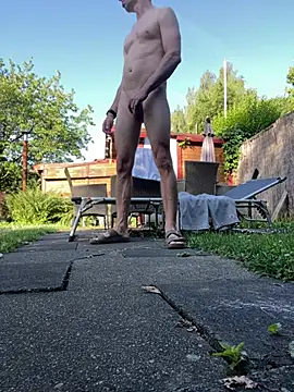 ben8513 Show in webcam