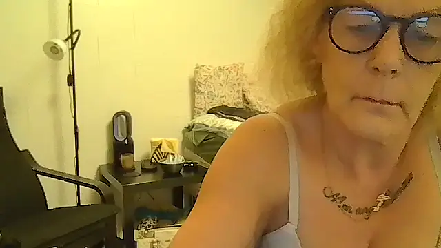 belgianshantie Chat XXX live