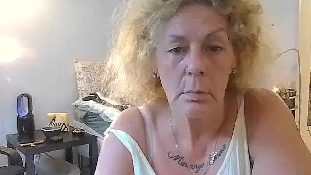 Show modela belgianshantie na web-kameri