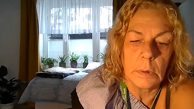 belgianshantie's Live XXX Chat