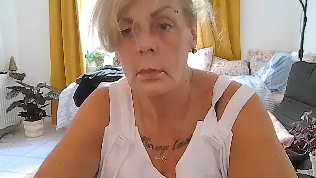 belgianshantien Live XXX chat