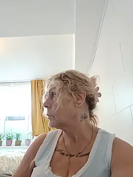 belgianshantie Chat XXX in diretta