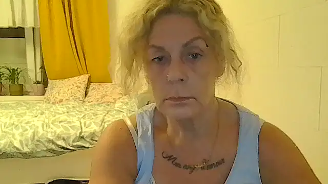 belgianshantie's Live XXX Chat