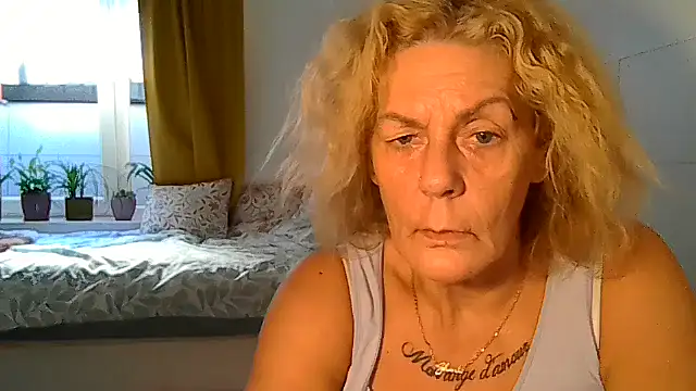 belgianshantie 网络视讯表演