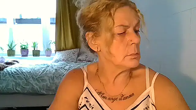 belgianshantie's Live XXX Chat