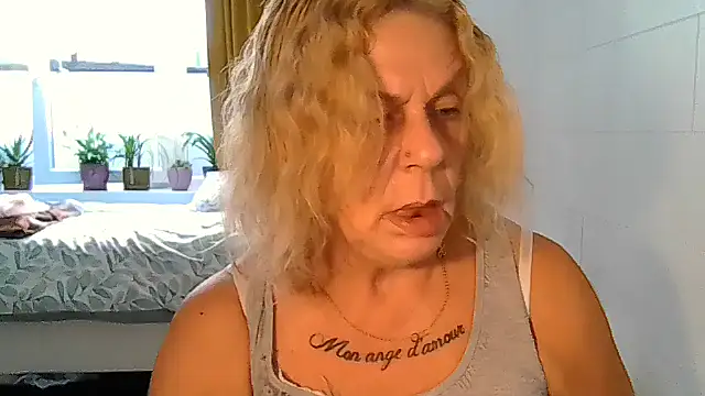 belgianshantie Show in webcam