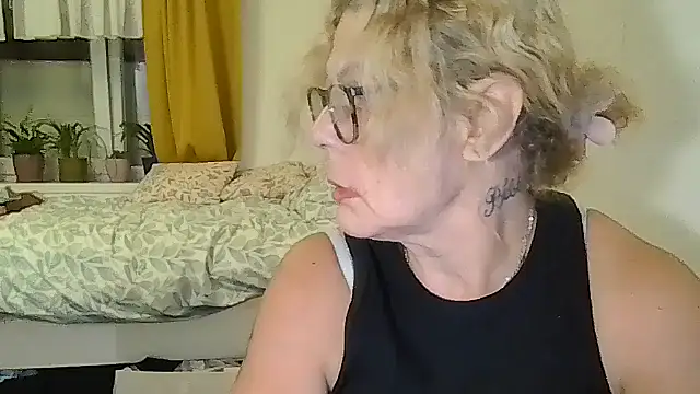 belgianshantie's Live XXX Chat