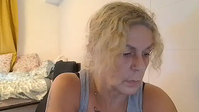belgianshantie 网络视讯表演