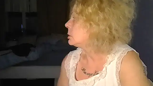 belgianshantie's Live XXX Chat