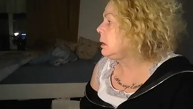 belgianshantien Live XXX chat