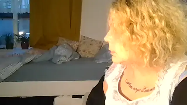הופעת וובקאם של belgianshantie