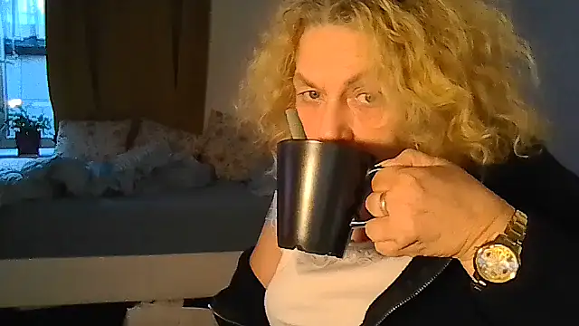 belgianshantie Adlı Modelin Web Kamerası Şovu