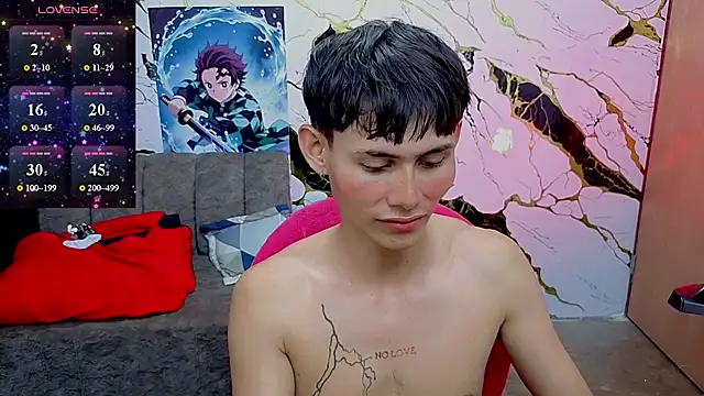 הופעת וובקאם של tanjiro_cute