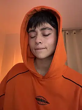 Chriss_gomez2's Webcam Show