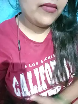 Love-Veronica Adlı Modelin Canlı XXX Sohbeti