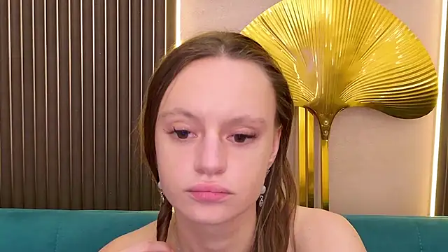 RebeccaMartons Chat XXX in diretta