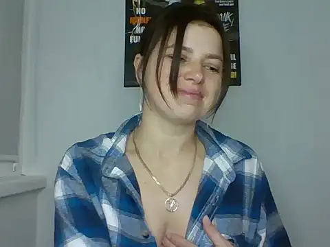 Naughty_Nata Adlı Modelin Canlı XXX Sohbeti