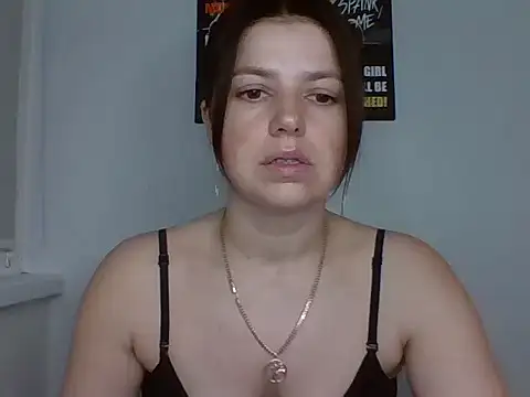 Naughty_Nata Adlı Modelin Web Kamerası Şovu
