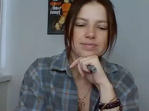 Naughty_Nata Adlı Modelin Canlı XXX Sohbeti