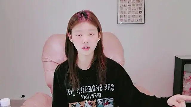 yang_12 Pertunjukan Webcam