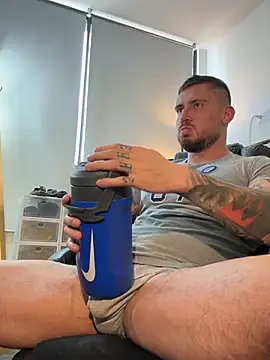 הופעת וובקאם של DimitriSullivan_