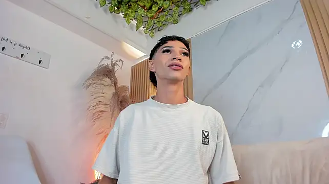 im_sebaslopez Show in webcam