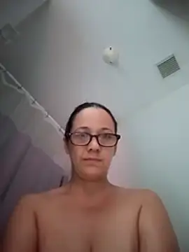 โชว์เว็บแคมของ nicolle_milf1978