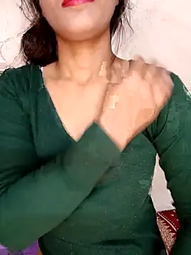 xpihu's Live XXX Chat