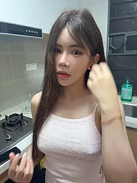 Selenaaaaa-: διαδικτυακό σόου στην κάμερα