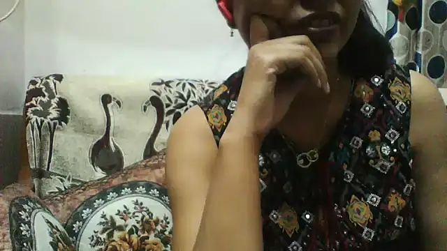 shalini_fire élő XXX-chatje