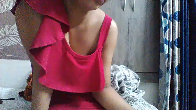 shalini_fire লাইভ XXX চ্যাট