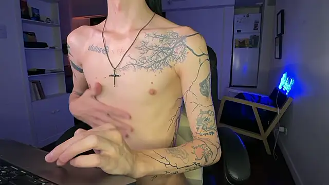 Pokazy przed kamerką – Den_BlueXx