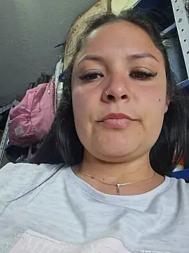 Chat +18 de Isa_bella95 ao vivo