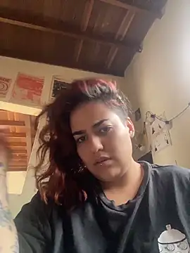 عرض كام name_less_lulu