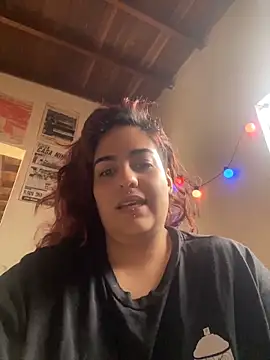 عرض كام name_less_lulu