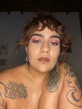 name_less_lulu webcam show