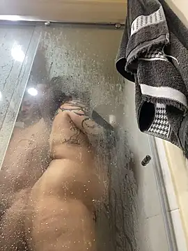 name_less_lulu Show in webcam