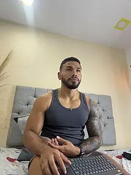 bruno_miller_ Adlı Modelin Canlı XXX Sohbeti