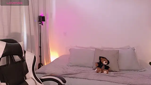 AnabelWolf's Live XXX Chat
