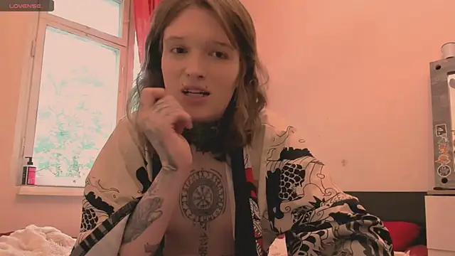 Simona_Rain Pertunjukan Webcam