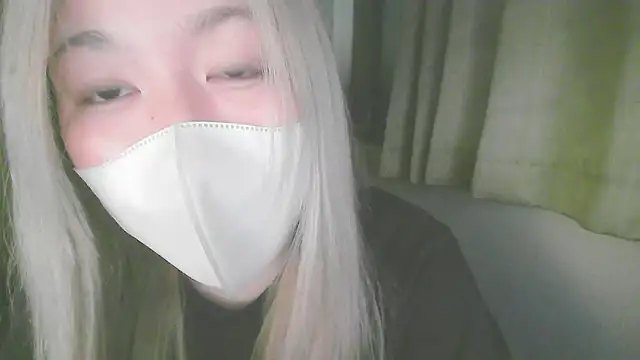 Remi_official's Live XXX Chat