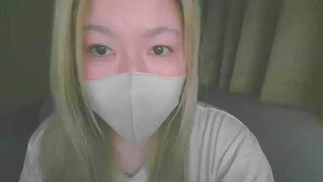 Remi_official's Live XXX Chat